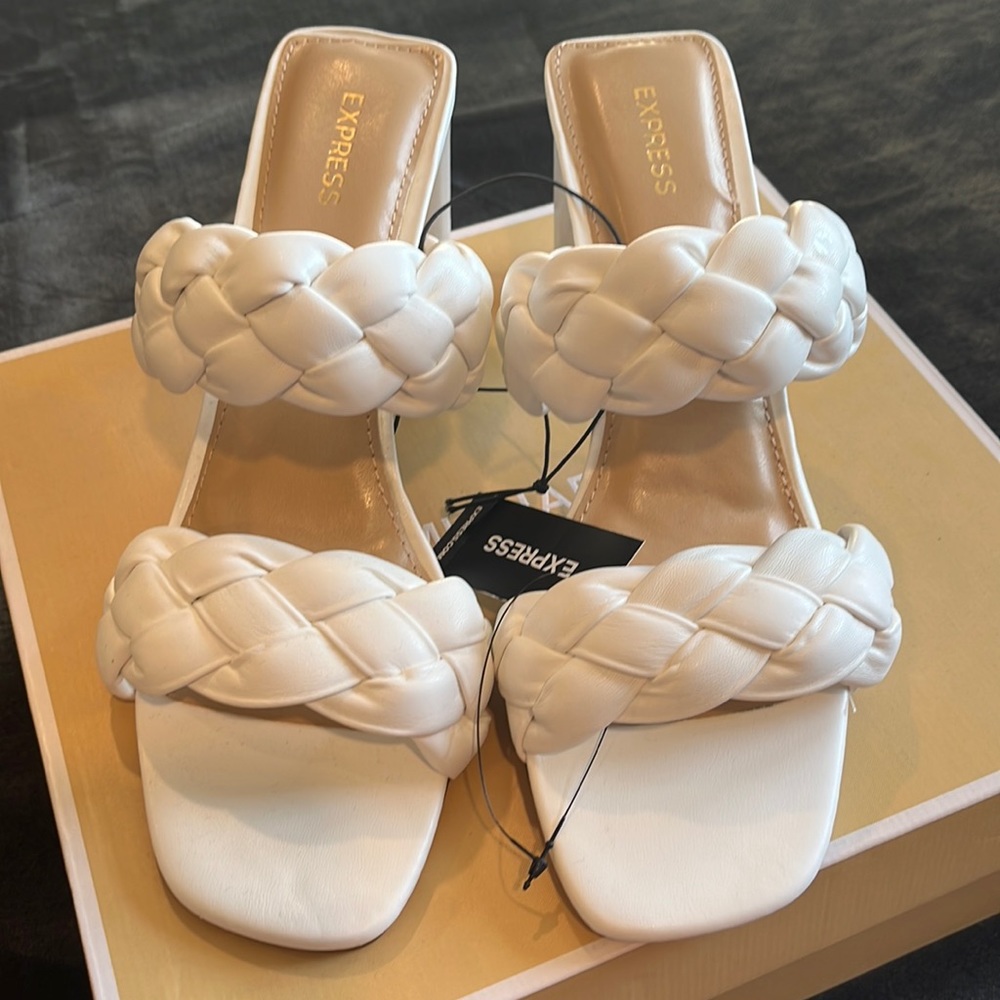 Express Sandals. NWT